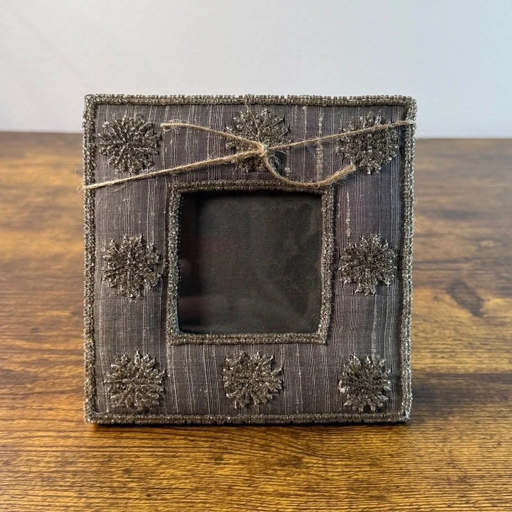 Elegant Gray Rustic Photo Frame with Floral Accents